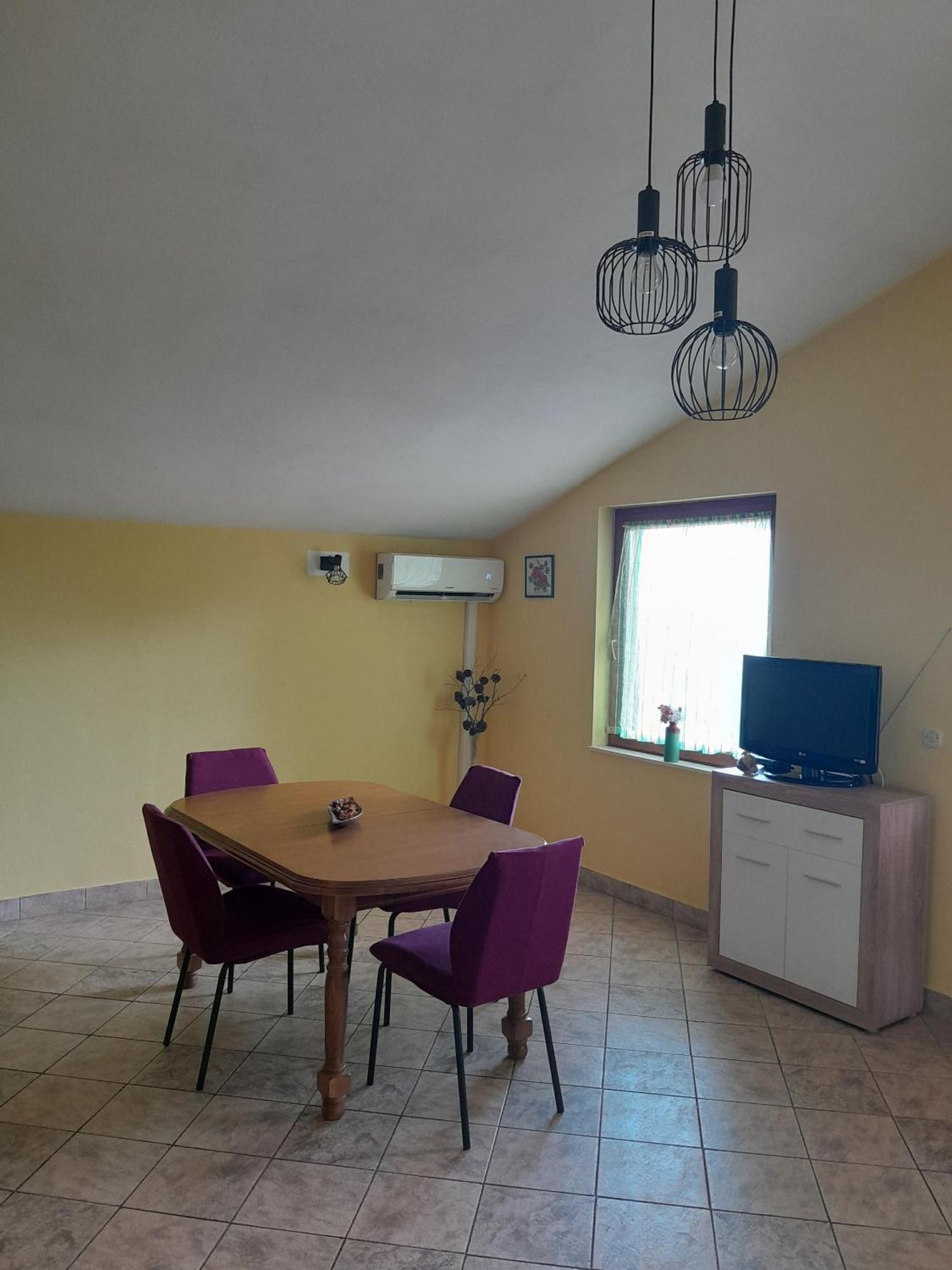 Apartments With A Parking Space Mudri Dolac, Hvar - 4043 Vrbanj Exterior photo